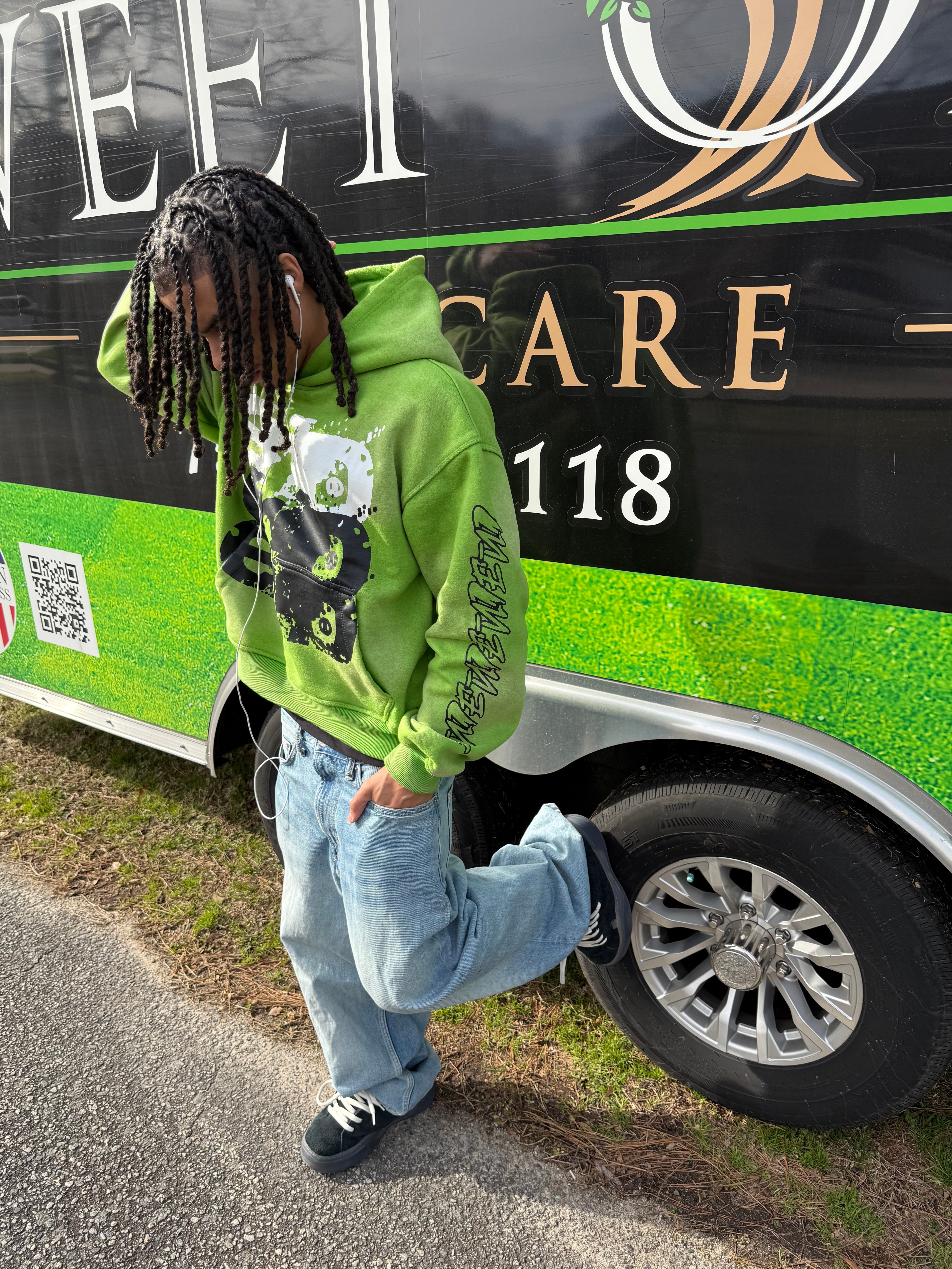 Green end hoodie